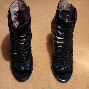 Frye Booties size 8.5 never worn